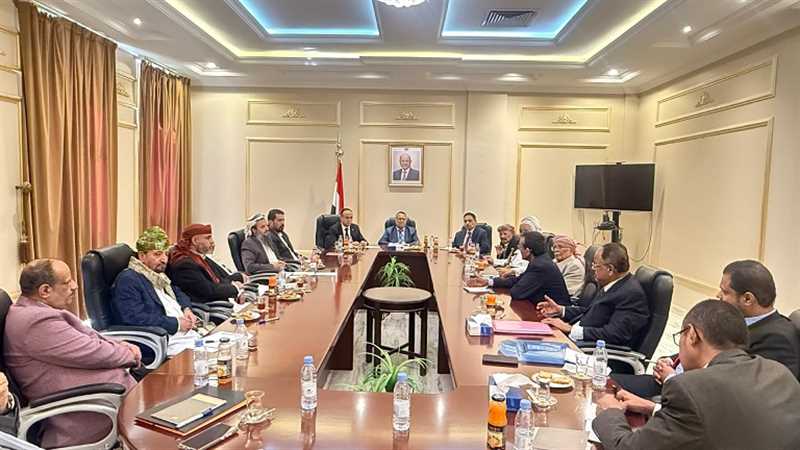 هيئة رئاسة مجلس الشورى تؤكد على تعزيز وحدة الصف الوطني والقضاء على الانقلاب الحوثي