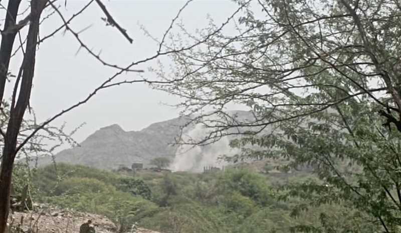 مليشيا الحوثي تستهدف مواقع الجيش غربي تعز