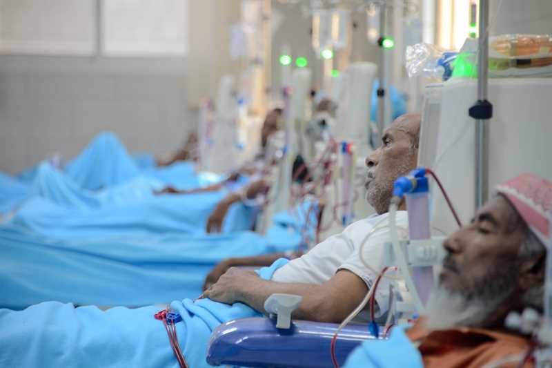 منظمة حقوقية: استمرار إغلاق الحوثيين لمركز غسيل الكلى في إب بمثابة حكم إعدام للمرضى