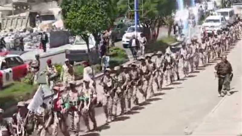 ماذا وراء المسيرة الحوثية الراجلة من ذمار إلى تعز؟.. متحدث عسكري يجيب