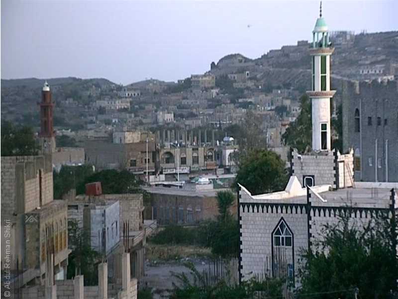 إب..مليشيا الحوثي تسيطر على مسجد ومركز تحفيظ بذي السفال