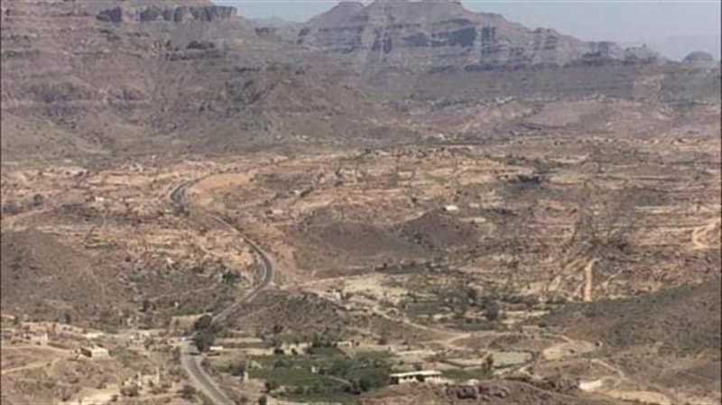 محاولات حوثية للسطو على آثار "العود" التاريخية شرقي إب