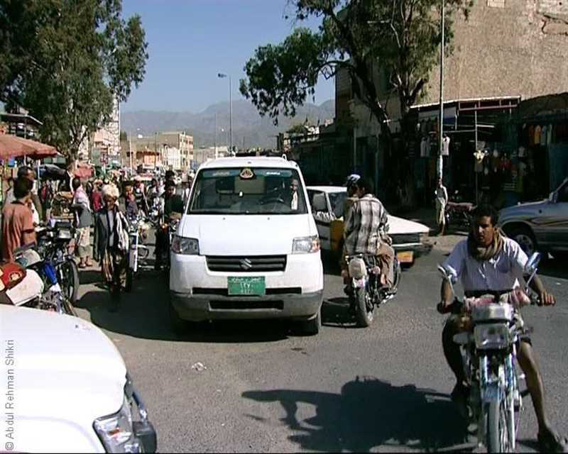 إب.. وفاة طفلة جراء تعرضها لعملية دهس في مدينة القاعدة