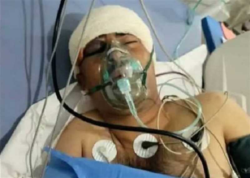 بحماية المليشيا..مسلحون يعتدون بوحشية على بائع بإب لرفضه دفع جبايات مالية