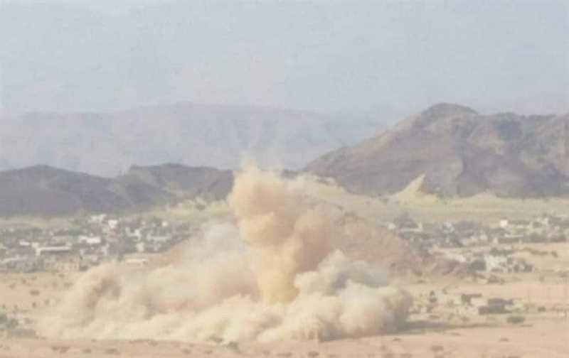 مليشيا الحوثي تفجّر منزل شيخ قبلي غربي مأرب