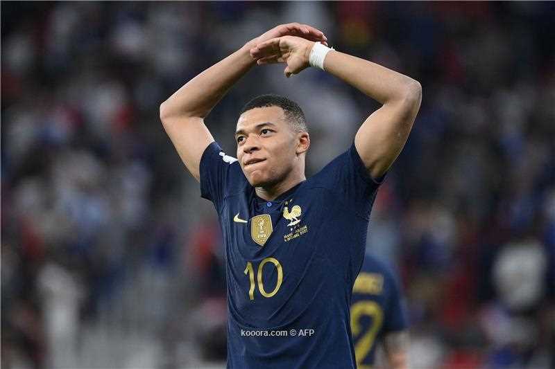 "يحيا مدريد".. مبابي يكسر حاجز الصمت مع بنزيما
