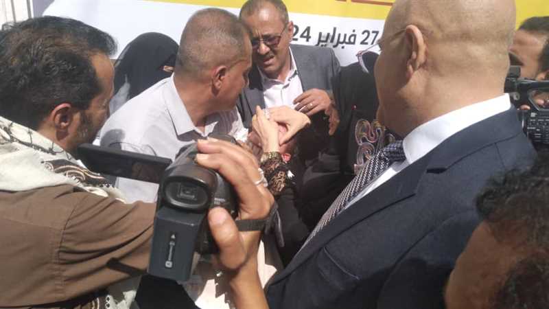 تعز.. تدشين الحملة الوطنية الطارئة للتحصين ضد شلل الأطفال