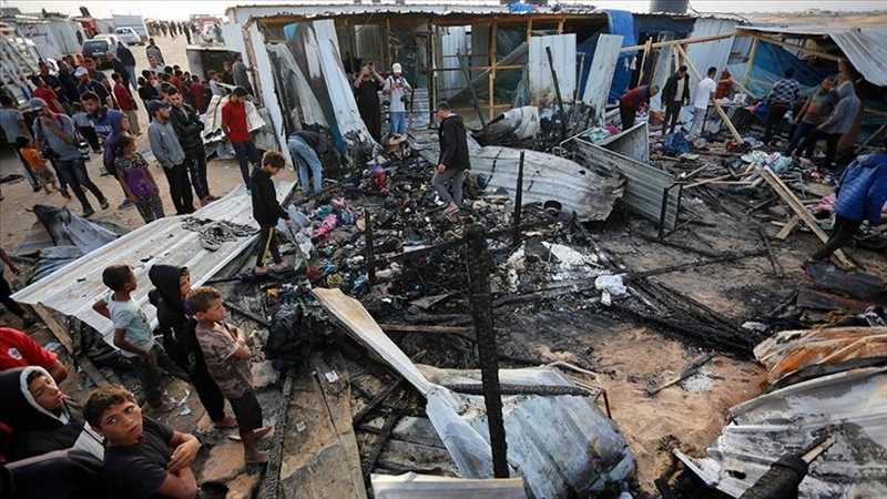 غزة..استشهاد 35 فلسطنياً بقصف اسرائيلي استهدف مخيما للنازحين في رفح