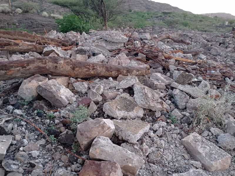 منظمة حقوقية: الحوثيون فجروا أكثر من 700 منزل منذ بداية الصراع في اليمن