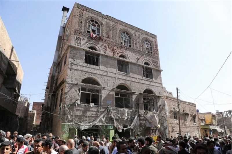 القوت الأمريكية: الانفجار في سوق "فروة" بصنعاء ناجم عن صاروخ حوثي