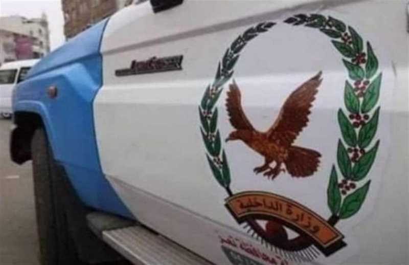 شرطة تعز تضبط مطلوبا أمنيا بتهمة تهريب أسلحة للمليشيا الحوثية