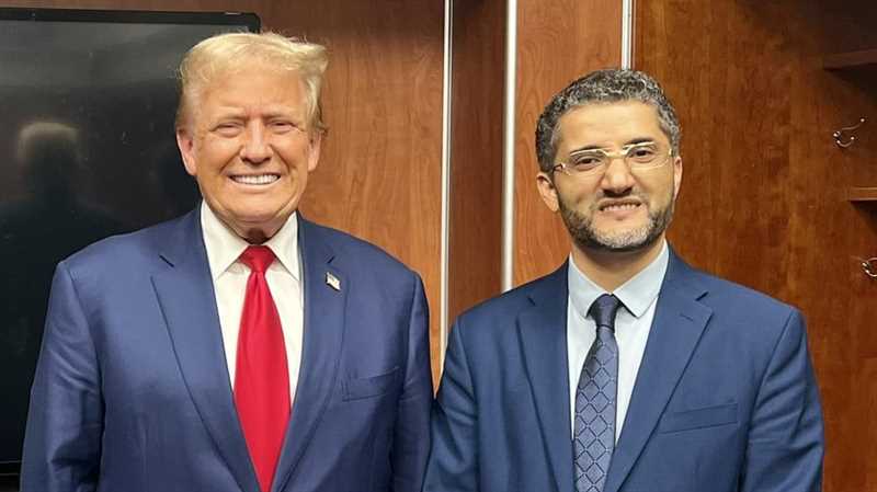 ابن إب أمير غالب يؤدي اليمين الدستورية في منصب كبير المستشارين للشراكات الاستراتيجية